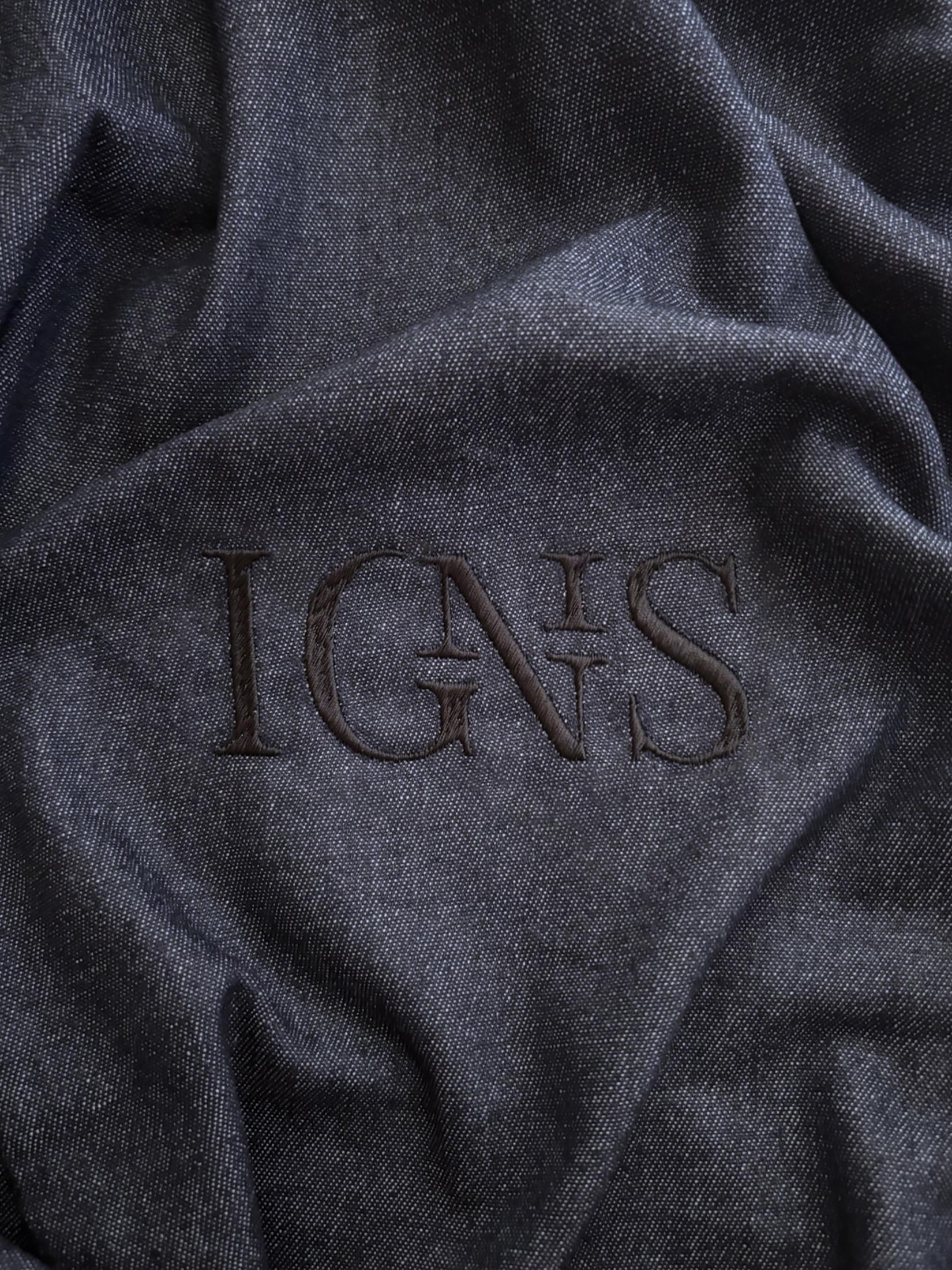 Ignis was a workwear branding project developed in response to a live industry brief from Studio Blackburn. The brand focuses on modern office wear, creating versatile outfits from traditional fabrics that seamlessly transition between professional and personal life, reflecting the evolving balance of on-duty and off-duty dressing in contemporary society.